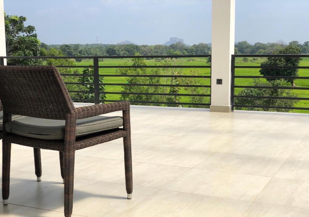 Atteriya Sigiriya Hotel ภายนอก รูปภาพ